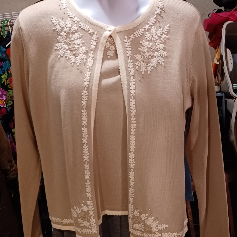 Claudia D womens matching sweater and jacket